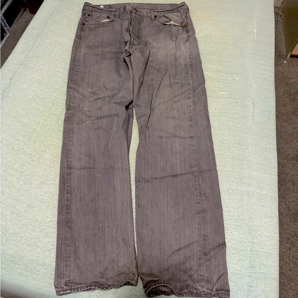 Levi’s 501 straight leg jeans